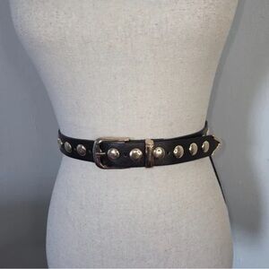 Elegant Black Belt with Gold Accents